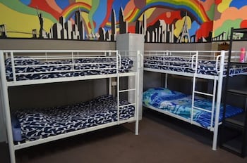 The Hive Hostel - Yamba Accommodation 4