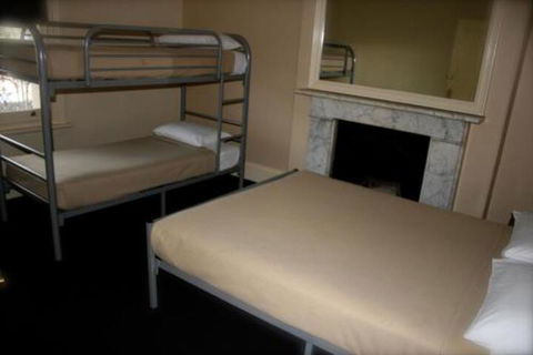 Glenelg Beach Hostel - Yamba Accommodation 3