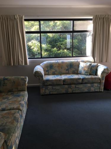 Central Cowes Family Townhouses - Yamba Accommodation 6