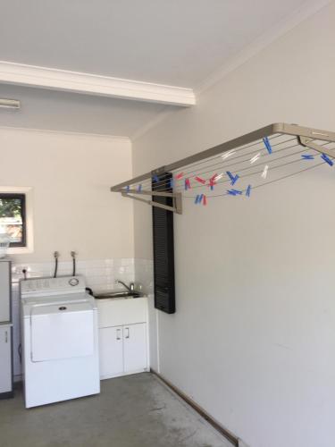 Central Cowes Family Townhouses - Yamba Accommodation 5