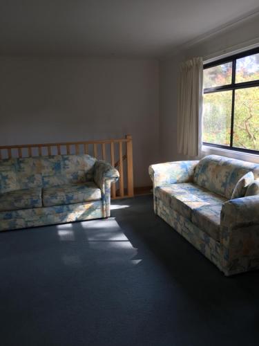 Central Cowes Family Townhouses - Yamba Accommodation 2
