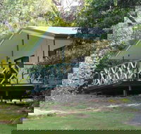 Capricorn Caves - Caravan Park - Yamba Accommodation