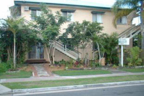 The Friendly Hostel - Yamba Accommodation 0