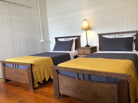 Five 3 Five - The Beachside Barracks - Yamba Accommodation 5