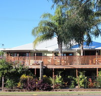 Five 3 Five - The Beachside Barracks - Yamba Accommodation