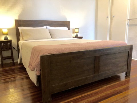 Five 3 Five - The Beachside Barracks - Yamba Accommodation 4