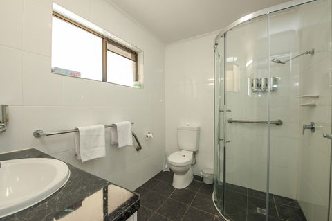 Allan Cunningham Motel - Yamba Accommodation 6