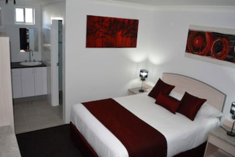 Alabaster Motor Inn Taree - Yamba Accommodation 0