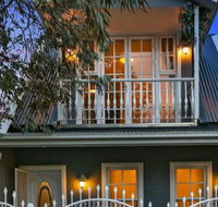 4 Ensuite Chelsea Villa CBD Airport - Yamba Accommodation