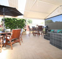 Safety Bay Guest House - Yamba Accommodation