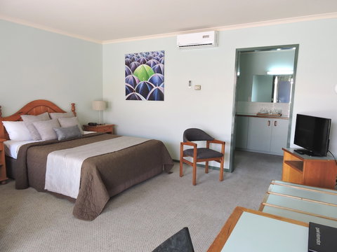 Melaleuca Motel - Yamba Accommodation 5