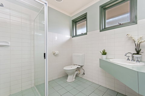 Melaleuca Motel - Yamba Accommodation 4