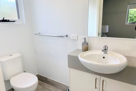 17 By The Sea Dunsborough - Yamba Accommodation 6