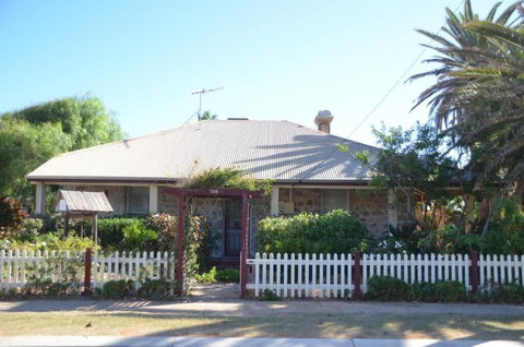 Weelaway - Yamba Accommodation 4
