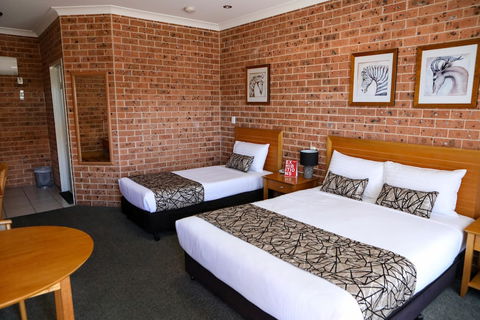 Akuna Motor Inn And Apartments - Yamba Accommodation 4