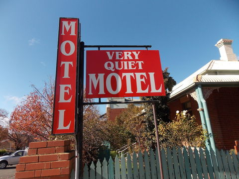 Cowra Crest Motel - Yamba Accommodation 0