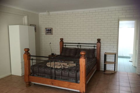 Warrumbungles Mountain Motel - Yamba Accommodation 6