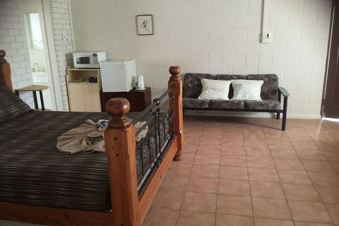 Warrumbungles Mountain Motel - Yamba Accommodation 4