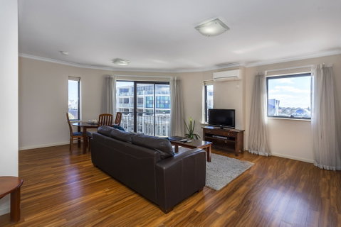 Perth West End Apartment 406 - Yamba Accommodation 2