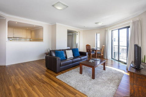 Perth West End Apartment 406 - Yamba Accommodation 4