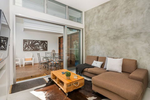 Studio 9 - Yamba Accommodation 6