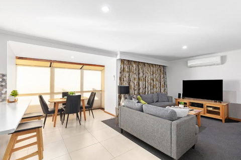 City Four Apartment - Yamba Accommodation 1