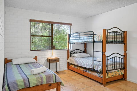 2 / 56 Lawson StreetatClarkes Beach - Yamba Accommodation 5