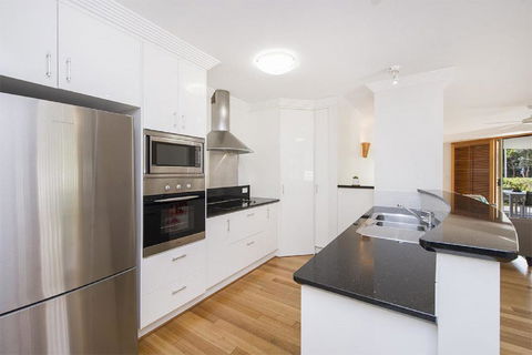 The Palms 1 At Clarkes Beach - Yamba Accommodation 3