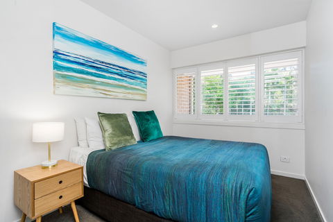 A Perfect Stay - 4 James Cook Apartments - Yamba Accommodation 5