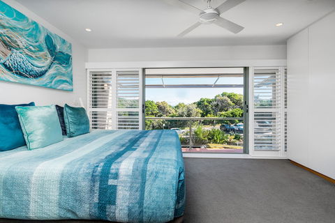 A Perfect Stay - 4 James Cook Apartments - Yamba Accommodation 6