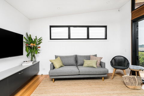 Your Luxury Escape - Carinya Cottages 6 - Yamba Accommodation 1