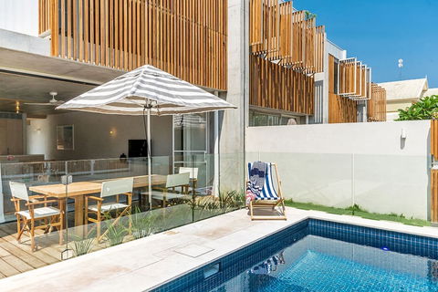Your Luxury Escape - Driftwood Three - Yamba Accommodation 2