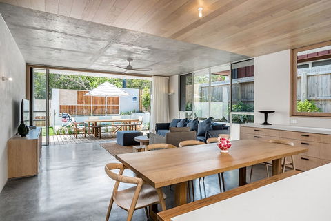 Your Luxury Escape - Driftwood Three - Yamba Accommodation 5