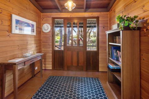Coleys Beach House Yallingup - Yamba Accommodation 5