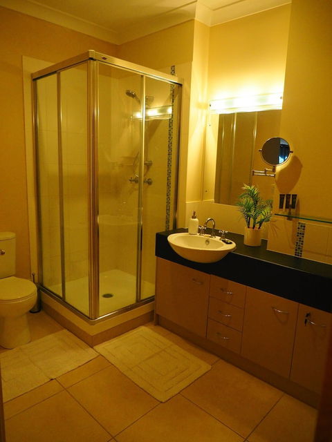 Master Suite With Private Entrance - Yamba Accommodation 5