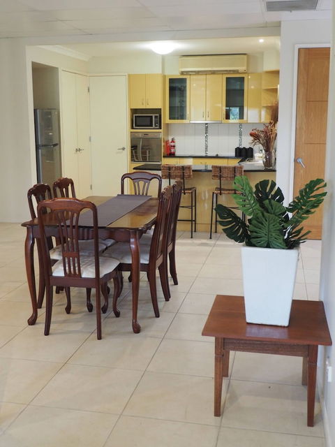 Master Suite With Private Entrance - Yamba Accommodation 2