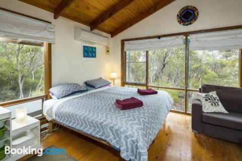 Honeyeaters Hideaway In Vivonne Bay - Yamba Accommodation 5