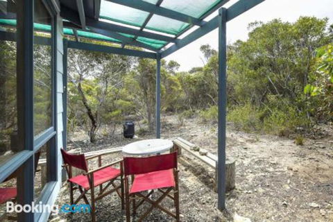 Honeyeaters Hideaway In Vivonne Bay - Yamba Accommodation 0