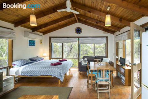 Honeyeaters Hideaway In Vivonne Bay - Yamba Accommodation 2