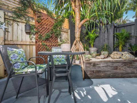 Black Beauty Studio - Yamba Accommodation 2