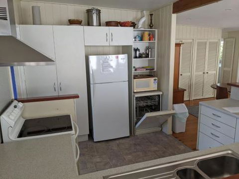 Seagrass Beach House At Hyams 4pm Check Out Sundays - Yamba Accommodation 1