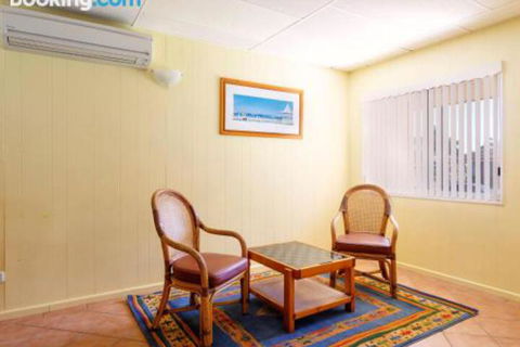 Perrumba Street Cottage - Yamba Accommodation 3