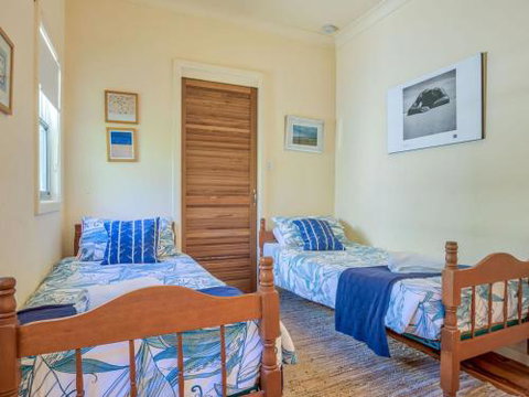 FRESHWATER Gerroa 4pm Check Out Sundays - Yamba Accommodation 3