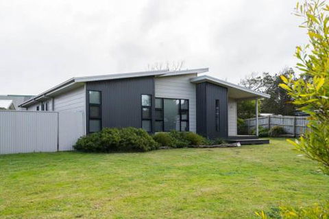 34 Ash Avenue Sandy Point - Yamba Accommodation 0