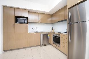 Stylish Modern Ecco Complex - Yamba Accommodation 1