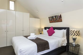 Sydney Harbor Town Houses Carahers Ln - Yamba Accommodation 0