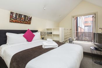 Sydney Harbor Town Houses Carahers Ln - Yamba Accommodation 2