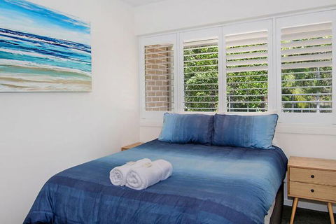 Number 4 James Cook Apartments - Yamba Accommodation 5