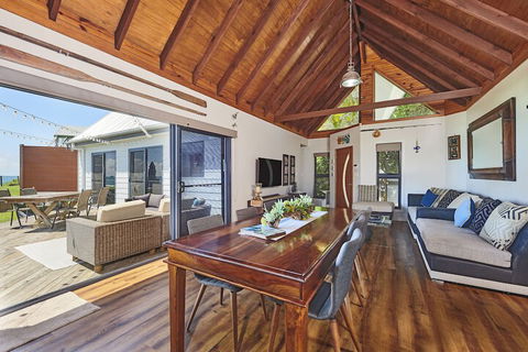 Belongil On The Beach - Yamba Accommodation 4