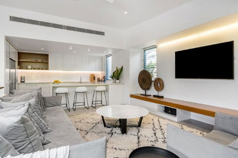 Your Luxury Escape â€“ Maison De Belongil - Yamba Accommodation 5